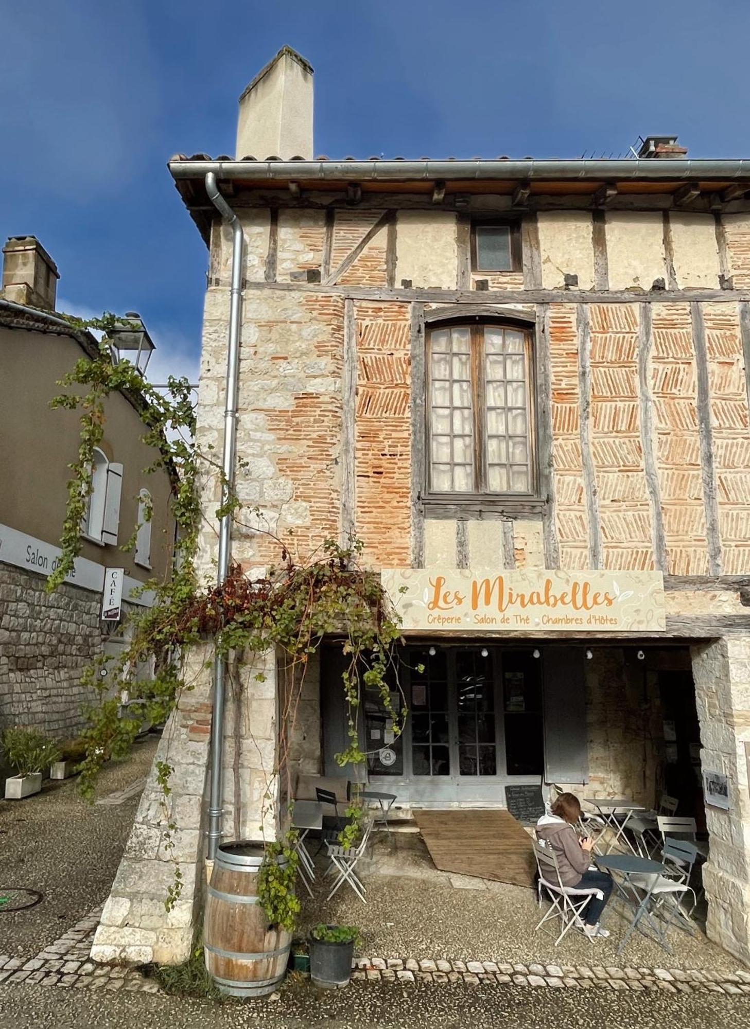 Bed and Breakfast Les Mirabelles Tournon-dʼAgenais Exterior foto